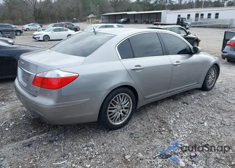 2011 Hyundai Genesis 4.6 z USA, uszkodzony, nr VIN KMHGC4DF7BU131672